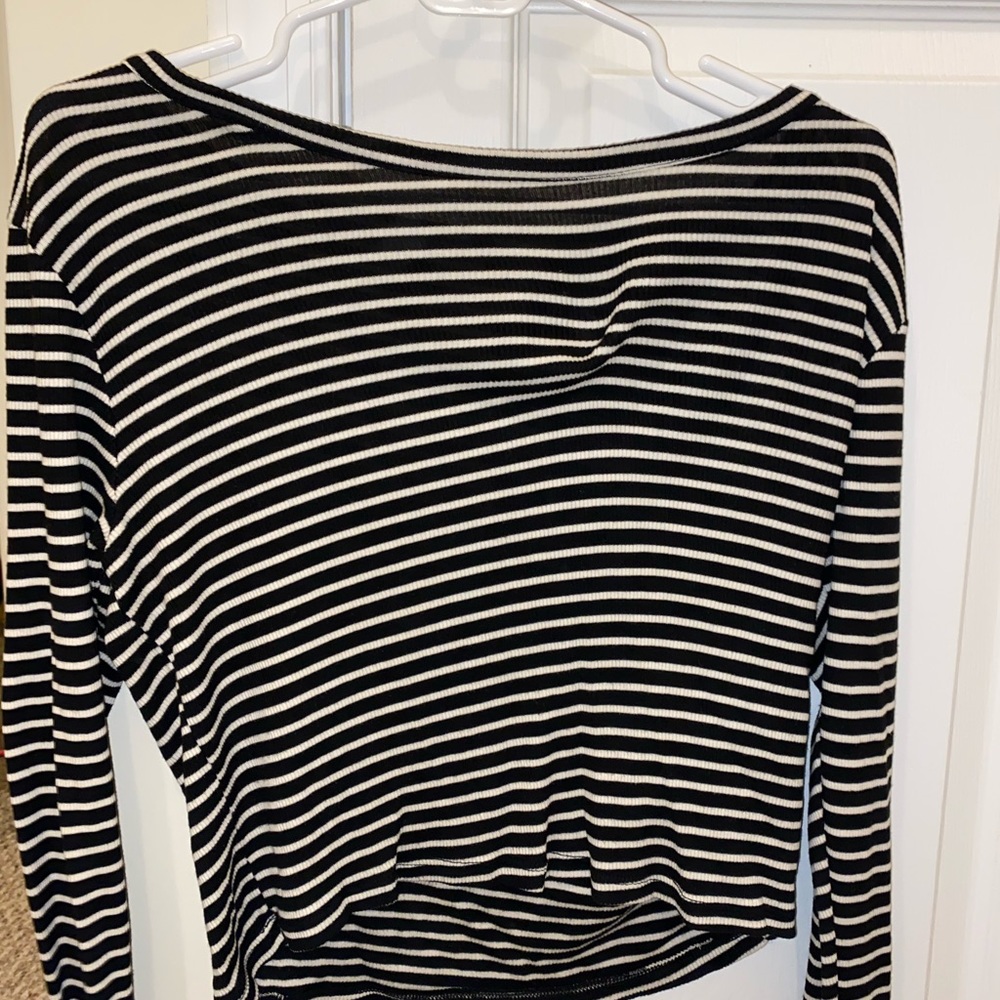 Brandy Melville Cropped Sweater